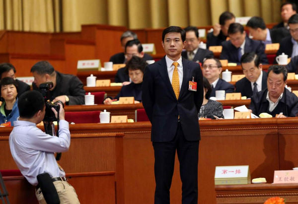 e7ccf195jw1eq0gxnlwlrj21kw15e0z7