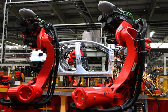 BN-HR613_chinar_G_20150401122837