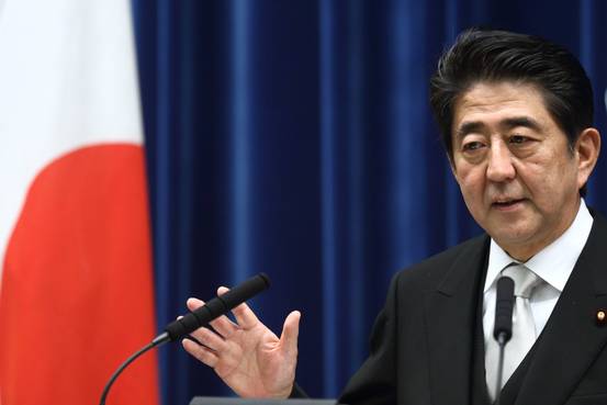 BN-KQ792_CAPACC_G_20151007103651